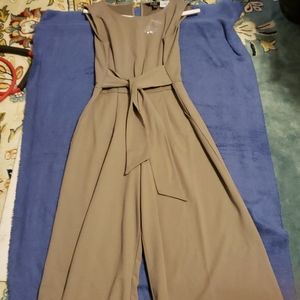 Dujour Fabulous sand/beige pantsuit new
